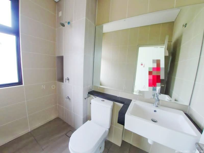 Rumah Teres 2 Tingkat untuk Dijual di Shah Alam (Selangor) - Noraini Dahan - Bathroom - PropertyGuru.com.my