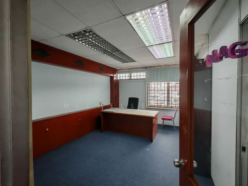 Kedai / Pejabat untuk Disewa di Taman Perling (Perling) - Michelle He - Interior - PropertyGuru.com.my