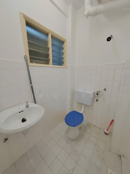 Pangsapuri untuk Disewa di Cheras Perdana Apartment Block D, E - Eric Liew - Bathroom - PropertyGuru.com.my