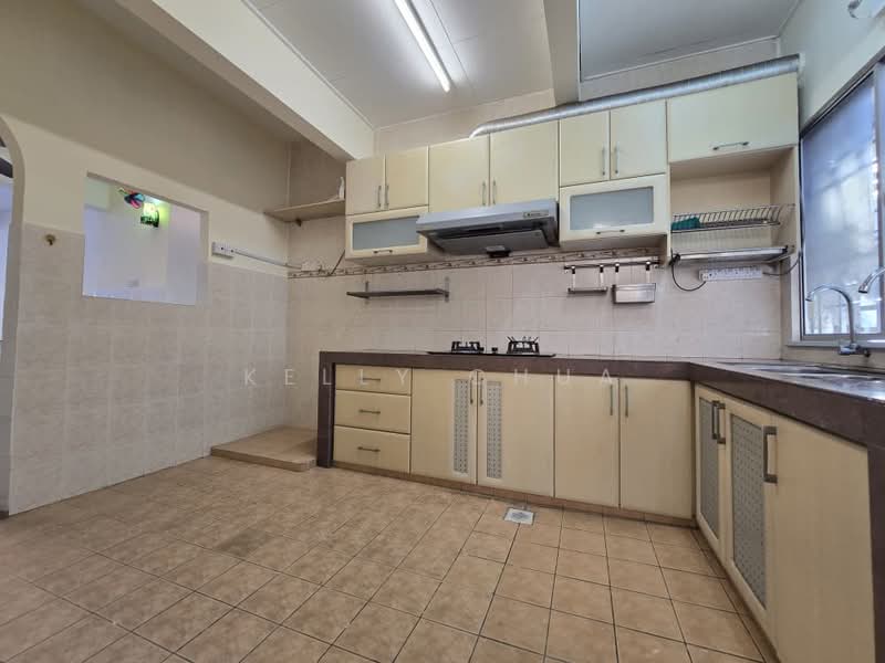 Rumah Teres 2 Tingkat untuk Dijual di Taman Sutera (Kajang) - Kelly Chua - Kitchen - PropertyGuru.com.my