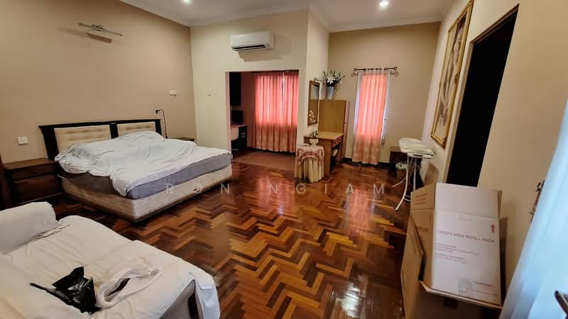 2-storey Terraced House for Sale in Putra Heights (Subang Jaya) - Ron Ngiam - Bedroom - PropertyGuru.com.my