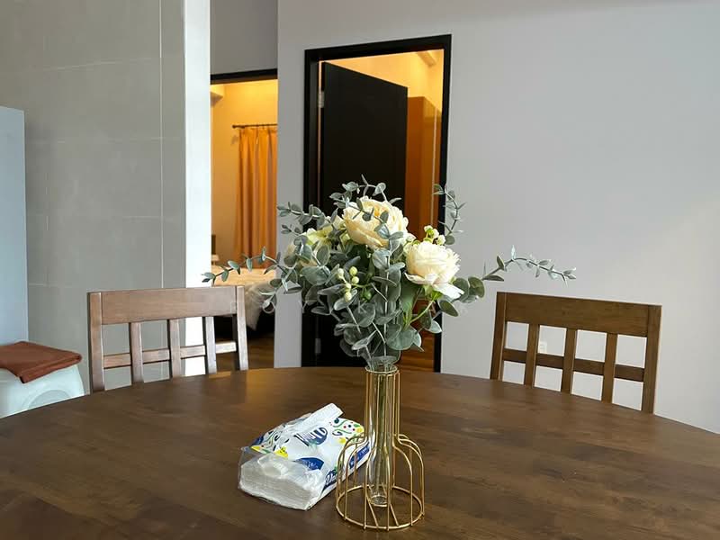 Pangsapuri untuk Dijual di Aranda Nova - Roy Kuak - Dining Room - PropertyGuru.com.my