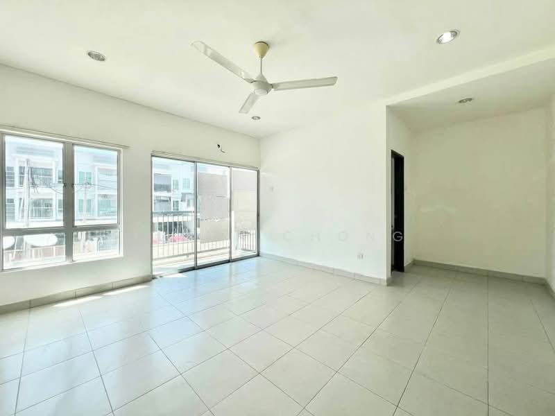 Rumah Teres untuk Dijual di Taman Aman Permai (Bangi) - Eldon Chong - Living Room - PropertyGuru.com.my