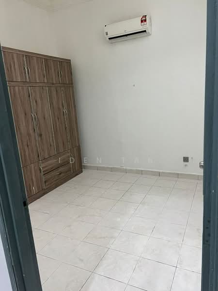 1-storey Terraced House for Sale in Taman Perling (Perling) - Iden Tan - Interior - PropertyGuru.com.my