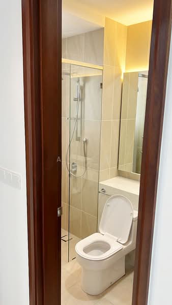 Condominium for Sale at Queens Residences Q2 @ Queens Waterfront - Allen Yeoh - Bathroom - PropertyGuru.com.my