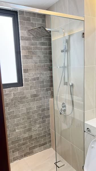 Condominium for Sale at Queens Residences Q2 @ Queens Waterfront - Allen Yeoh - Bathroom - PropertyGuru.com.my