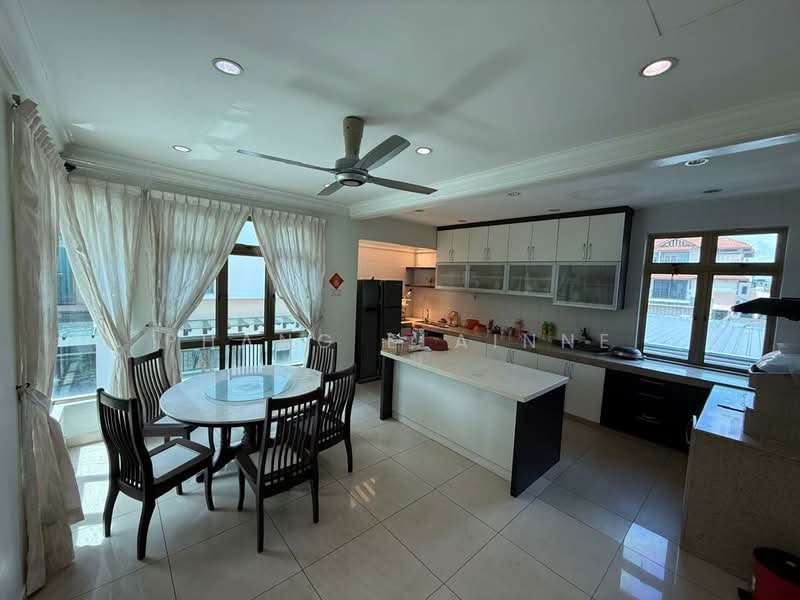 Semi-Detached House for Sale in Taman Sutera Utama (Skudai) - Phang Elainne - Kitchen - PropertyGuru.com.my