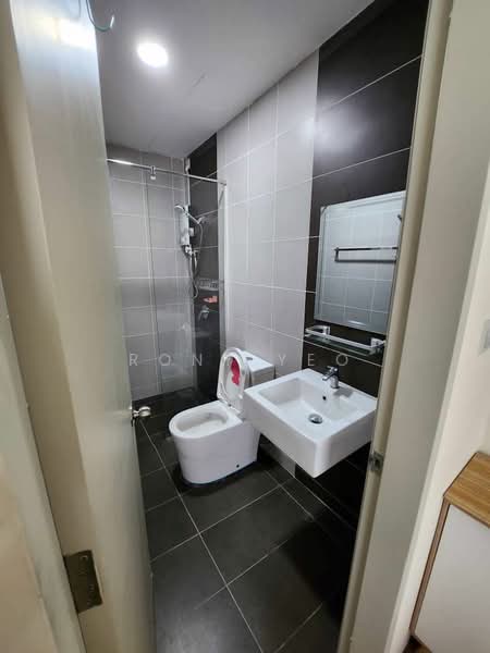 Servis Apartment untuk Dijual di The Nest @ Jln Klang Lama - Rony Yeo - Bathroom - PropertyGuru.com.my
