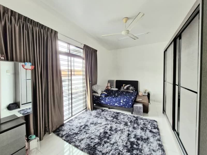 Rumah Teres 2 Tingkat untuk Dijual di Taman Pelangi Indah (Ulu Tiram) - Iden Tan - Bedroom - PropertyGuru.com.my