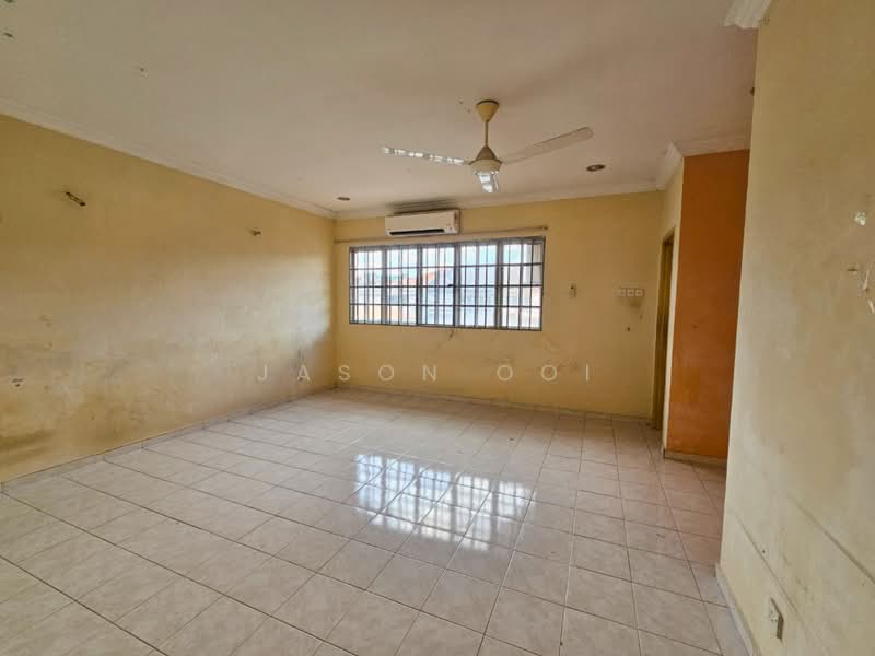 Rumah Teres 2 Tingkat untuk Dijual di Taman Taming Emas (Kajang) - Jason Ooi - Living Room - PropertyGuru.com.my