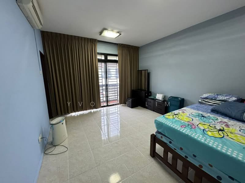 Rumah Bandar untuk Dijual di Taman D'Utama (Johor Bahru) - Yvonne Lim - Bedroom - PropertyGuru.com.my