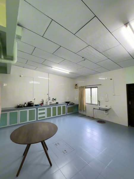 Rumah Teres 2 Tingkat untuk Disewa di Taman Merbok (Bukit Baru) - Vinc Pheng - Kitchen - PropertyGuru.com.my