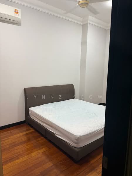 Kondominium untuk Disewa di Fettes Residence - Lynnz Seow - Bedroom - PropertyGuru.com.my