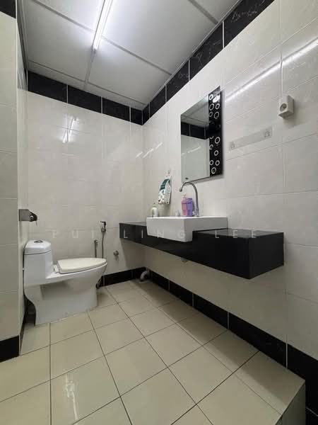 Kondominium untuk Disewa di Platinum Hill PV 8 - Pui Ling Lee - Bathroom - PropertyGuru.com.my