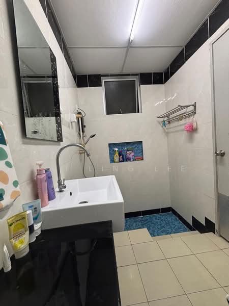 Kondominium untuk Disewa di Platinum Hill PV 8 - Pui Ling Lee - Bathroom - PropertyGuru.com.my