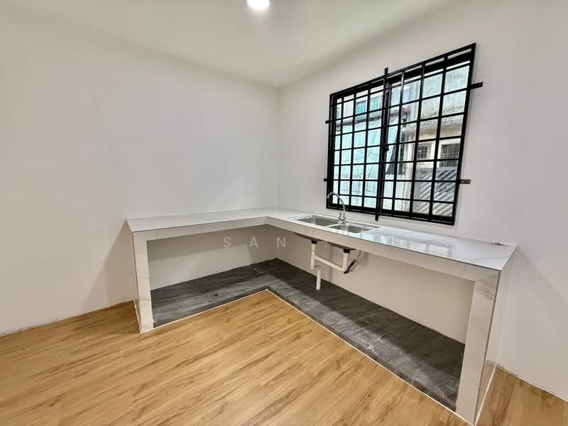 Rumah Teres 2 Tingkat untuk Dijual di Taman Molek (Johor Bahru) - San . - PropertyGuru.com.my