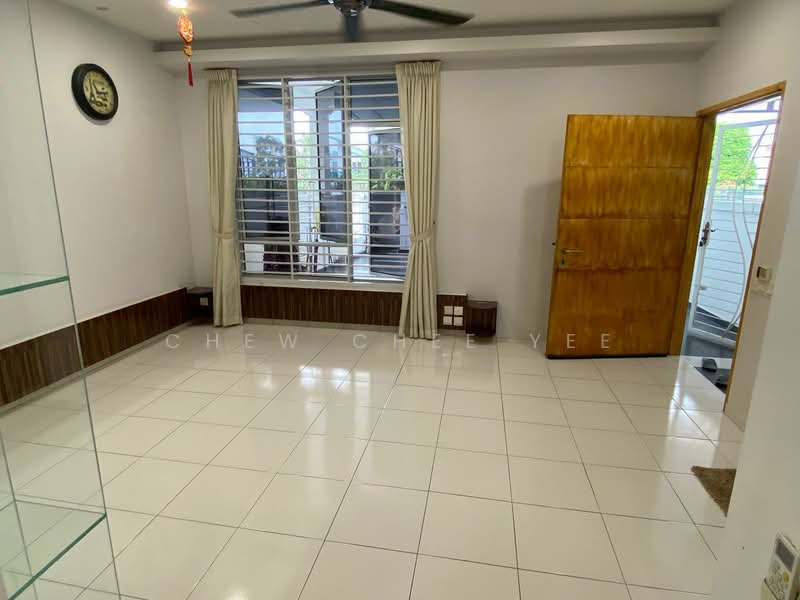 2-storey Terraced House for Rent in Setia Tropika (Johor Bahru) - Chew Chee Yee - Living Room - PropertyGuru.com.my