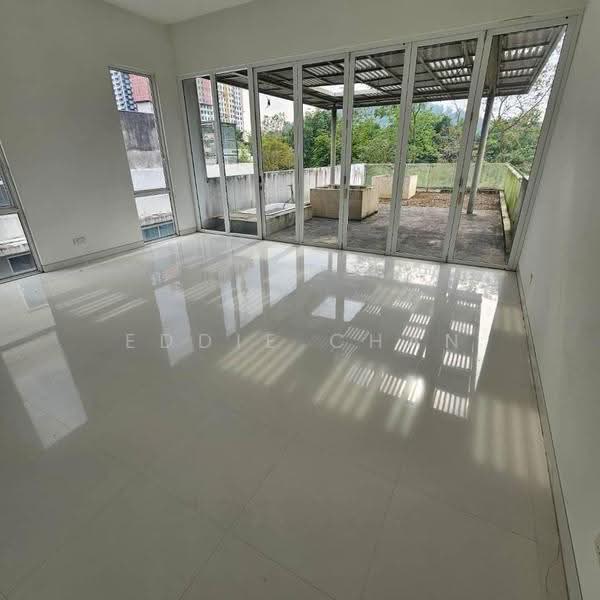 Bungalow House for Sale in Ulu Kelang (Selangor) - Eddie Chan - Balcony - PropertyGuru.com.my
