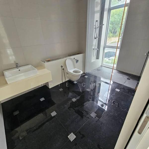 Bungalow House for Sale in Ulu Kelang (Selangor) - Eddie Chan - Bathroom - PropertyGuru.com.my