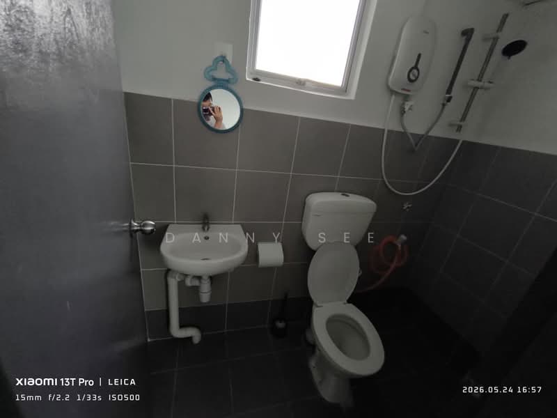 Apartment for Rent at Pangsapuri Laman Indah - Danny See - Bathroom - PropertyGuru.com.my