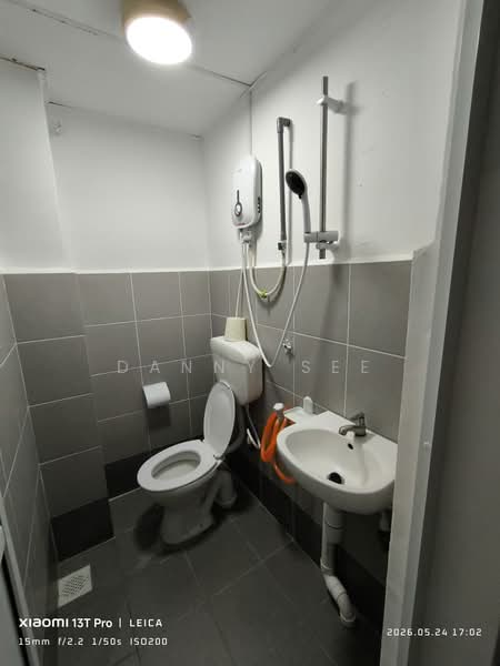Apartment for Rent at Pangsapuri Laman Indah - Danny See - Bathroom - PropertyGuru.com.my