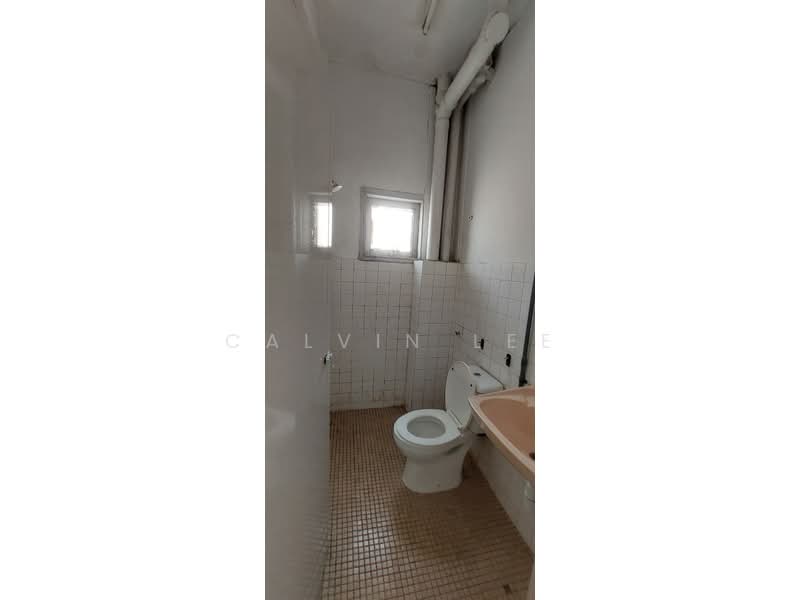 Pangsapuri untuk Disewa di Andorra Apartment - Calvin Lee - Bathroom - PropertyGuru.com.my