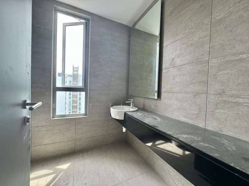 Kondominium untuk Dijual di Triuni Residences - Koay Xin Ying - Bathroom - PropertyGuru.com.my