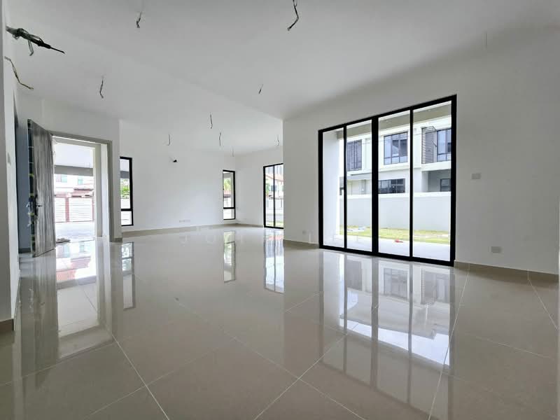 Semi-Detached House for Sale in Bandar Kinrara Seksyen 8 (Bandar Kinrara) - John Lee - Living Room - PropertyGuru.com.my