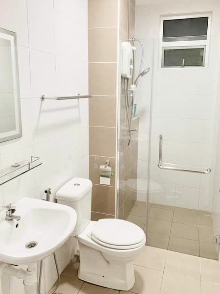 Kondominium untuk Disewa di Fairway Suites - APRILIA CHAYADI - Bathroom - PropertyGuru.com.my