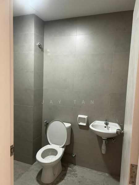 Service Residence for Rent at SUNSURIA FORUM SERVICED APARTMENT - Jay Tan - Bathroom - PropertyGuru.com.my