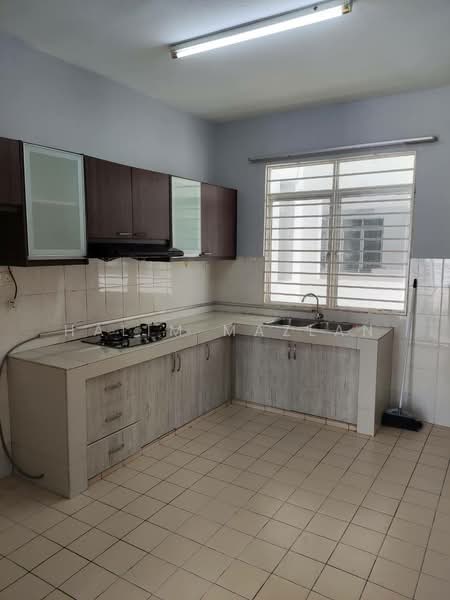 Condominium for Rent at Pearl Avenue - Halim Mazlan - Kitchen - PropertyGuru.com.my