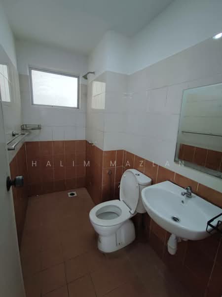 Condominium for Rent at Pearl Avenue - Halim Mazlan - Bathroom - PropertyGuru.com.my