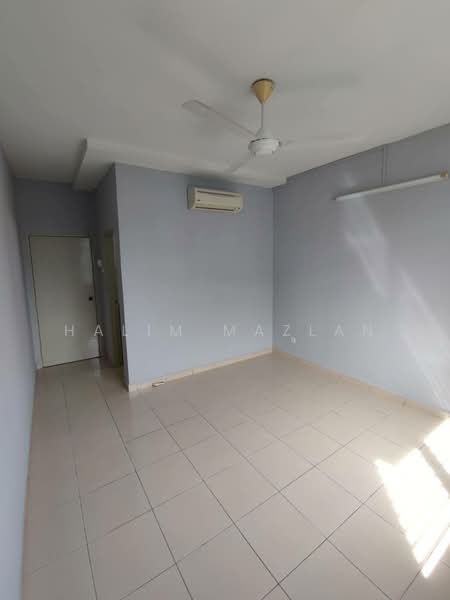 Condominium for Rent at Pearl Avenue - Halim Mazlan - Bedroom - PropertyGuru.com.my