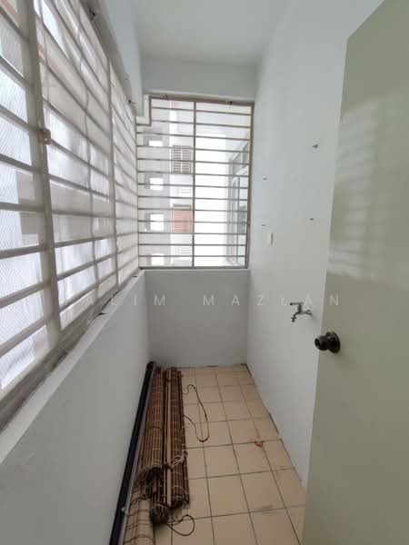 Condominium for Rent at Pearl Avenue - Halim Mazlan - Yard - PropertyGuru.com.my