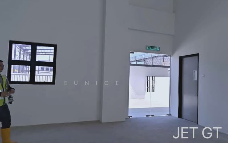 Factory for Rent in Taman Kapar Permai (Kapar) - Eunice Lim - Entrance - PropertyGuru.com.my