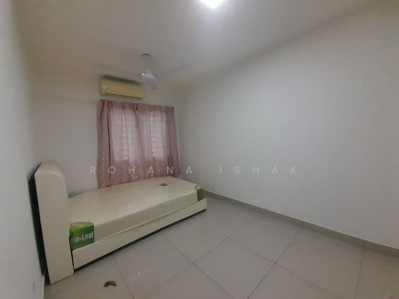 Service Residence for Rent at Sentrovue - Rohana Ishak - Bedroom - PropertyGuru.com.my