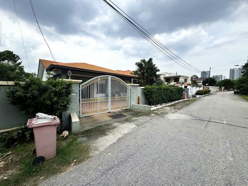 Bungalow for Sale in Seksyen 17 (Petaling Jaya) - Cooper Chow - Exterior - PropertyGuru.com.my