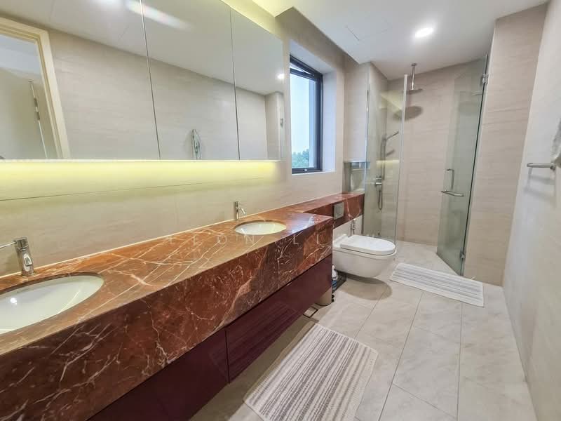 Kondominium untuk Disewa di One Central Park - Leon Liew - Bathroom - PropertyGuru.com.my