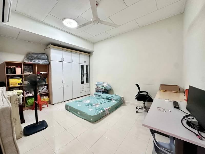 Rumah Teres 2 Tingkat untuk Dijual di Taman Bersatu (Kulai) - Kino Jaw - Bedroom - PropertyGuru.com.my