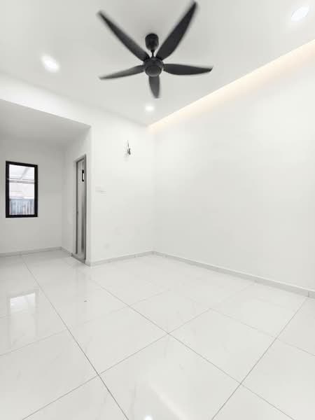 1-storey Terraced House for Sale in Taman Desa Cemerlang (Ulu Tiram) - San . - PropertyGuru.com.my