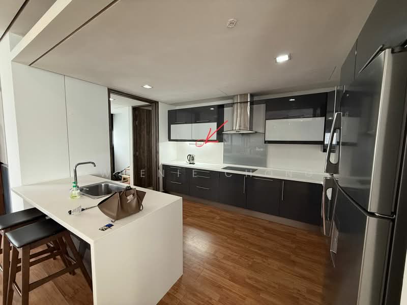 Kondominium untuk Dijual di Condominium @ The Troika - Kweenie Chong - Kitchen - PropertyGuru.com.my