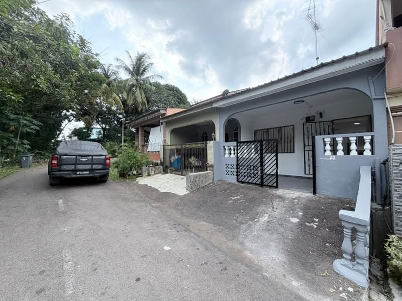 2-storey Terraced House for Sale in Taman Kluang Barat (Kluang) - Marcus Tey - Exterior - PropertyGuru.com.my