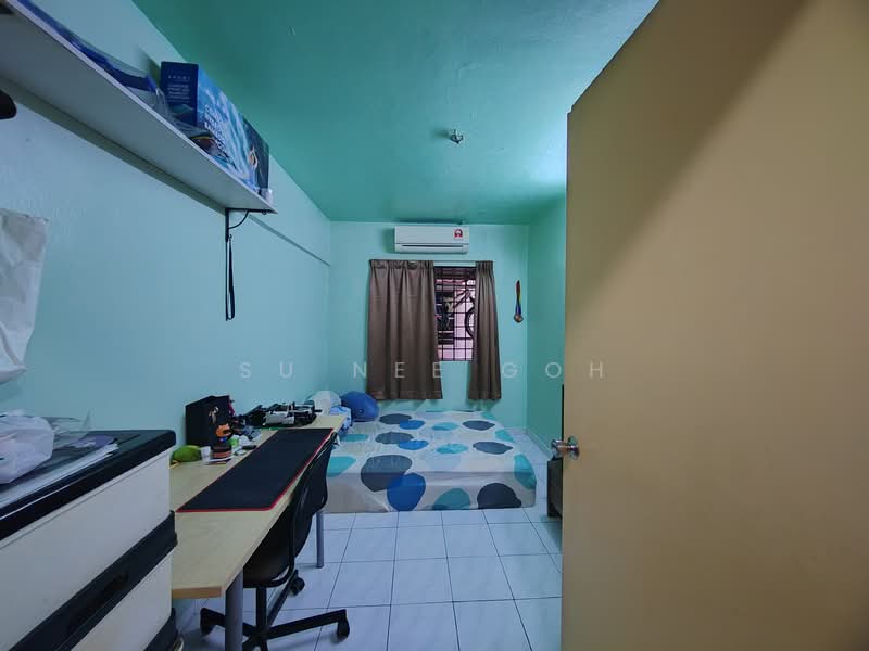 Flat for Rent at Lestari Apartment - Su Nee Goh - Bedroom - PropertyGuru.com.my