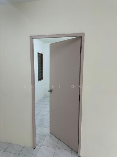 Flat for Rent at Lestari Apartment - Su Nee Goh - Interior - PropertyGuru.com.my