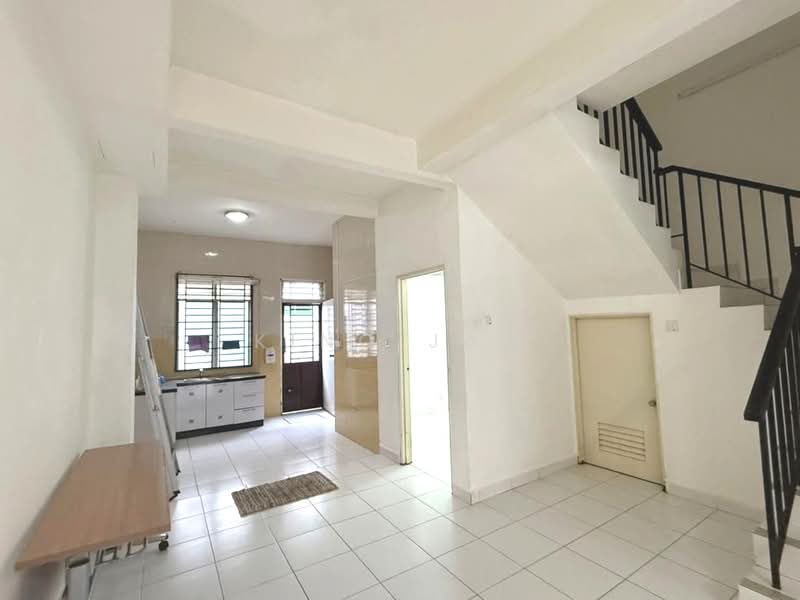 Rumah Teres 2 Tingkat untuk Dijual di Taman JP Perdana (Johor Bahru) - Kino Jaw - Kitchen - PropertyGuru.com.my