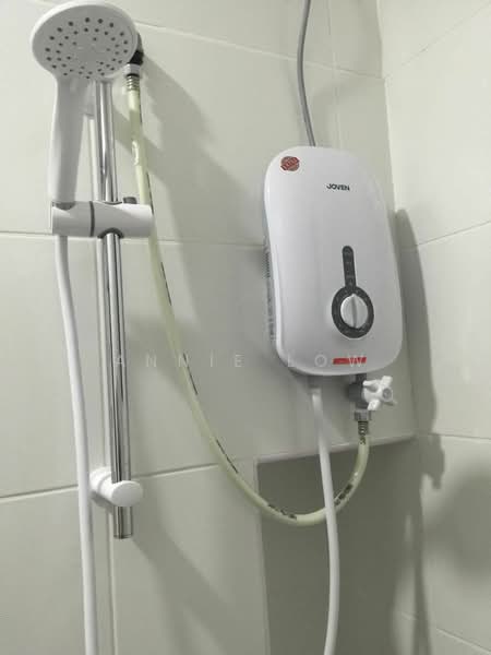 Service Residence for Sale at Sky View - Annie Low - Bathroom - PropertyGuru.com.my
