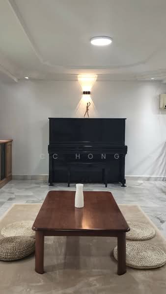 Rumah Teres 2.5 Tingkat untuk Dijual di Taman Bukit Permai (Ampang) - CC Hong - Living Room - PropertyGuru.com.my
