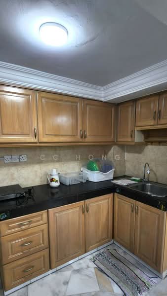 Rumah Teres 2.5 Tingkat untuk Dijual di Taman Bukit Permai (Ampang) - CC Hong - Kitchen - PropertyGuru.com.my