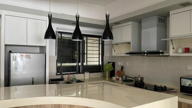 Servis Apartment untuk Disewa di Koi Kinrara - Ryan Thye - Kitchen - PropertyGuru.com.my
