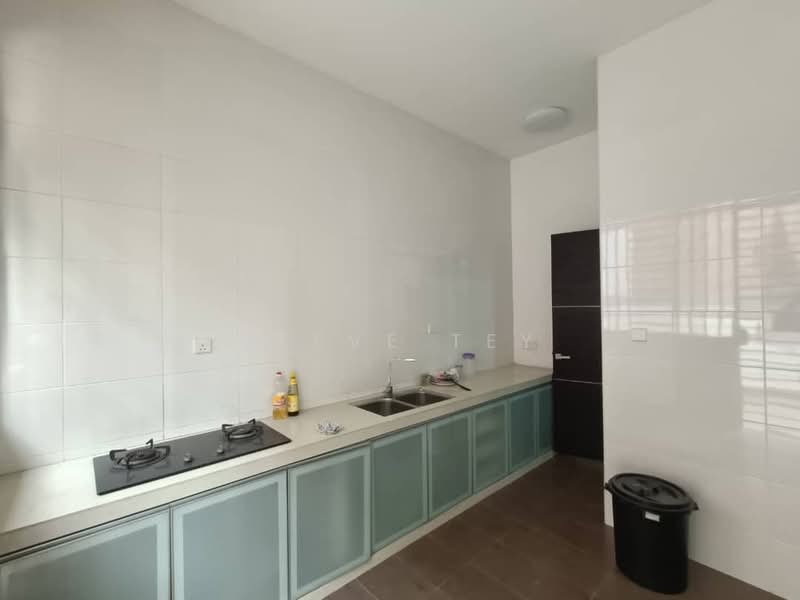 Semi-Detached House for Sale in Bukit Indah (Iskandar Puteri (Nusajaya)) - Steve Tey - Kitchen - PropertyGuru.com.my
